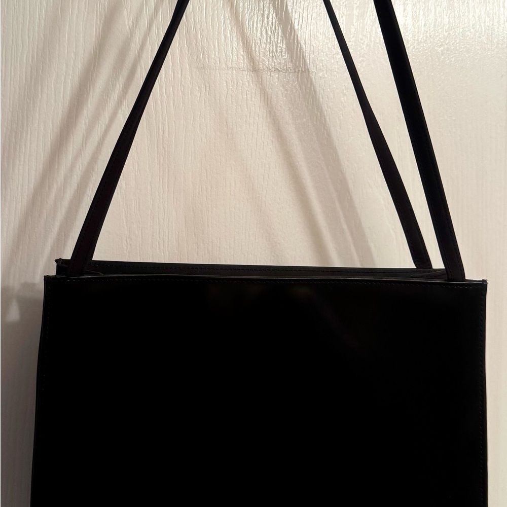 Chic Black Shoulder Bag for Women